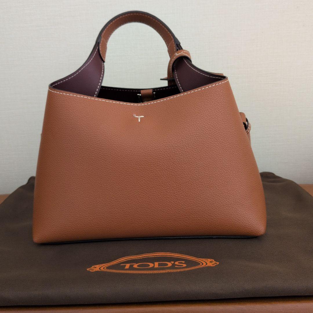 トッズ　Tタイムレスマイクロ　ハンドバッグ