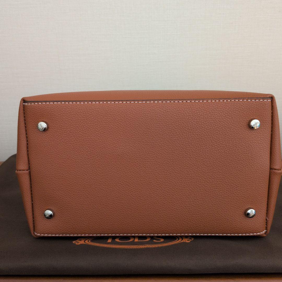 トッズ　Tタイムレスマイクロ　ハンドバッグ