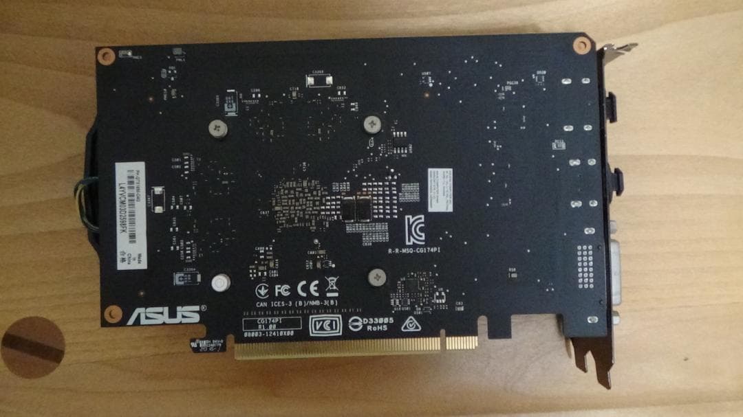 ASUS GTX1650 グラフィックボード