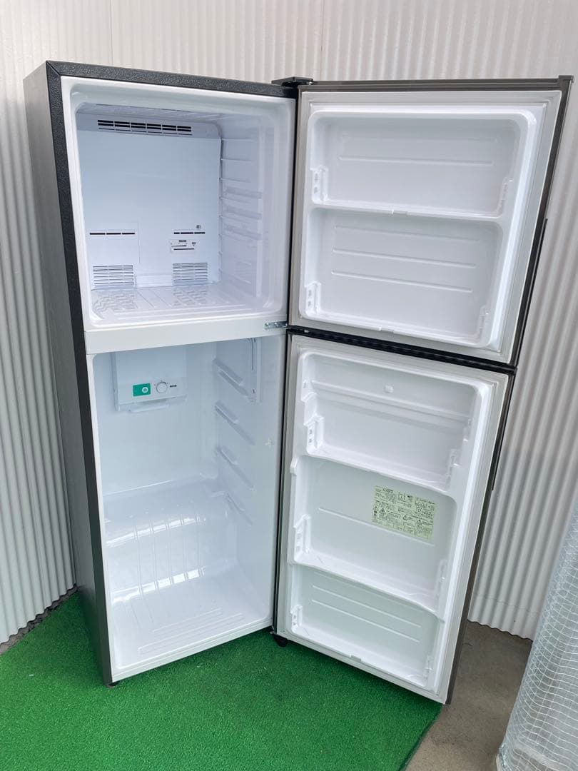 921 シャープ おしゃれシルバー 2ドア冷蔵庫 225L トップフリーザー