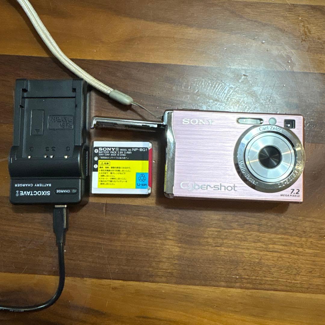 SONY Cyber-shot 7.2メガピクセル コンパクトデジタルカメラ