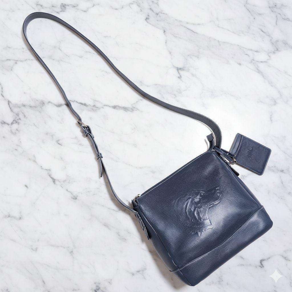 美品✨️キタムラ シボ革ショルダーバッグ 犬 サコッシュ カードケース