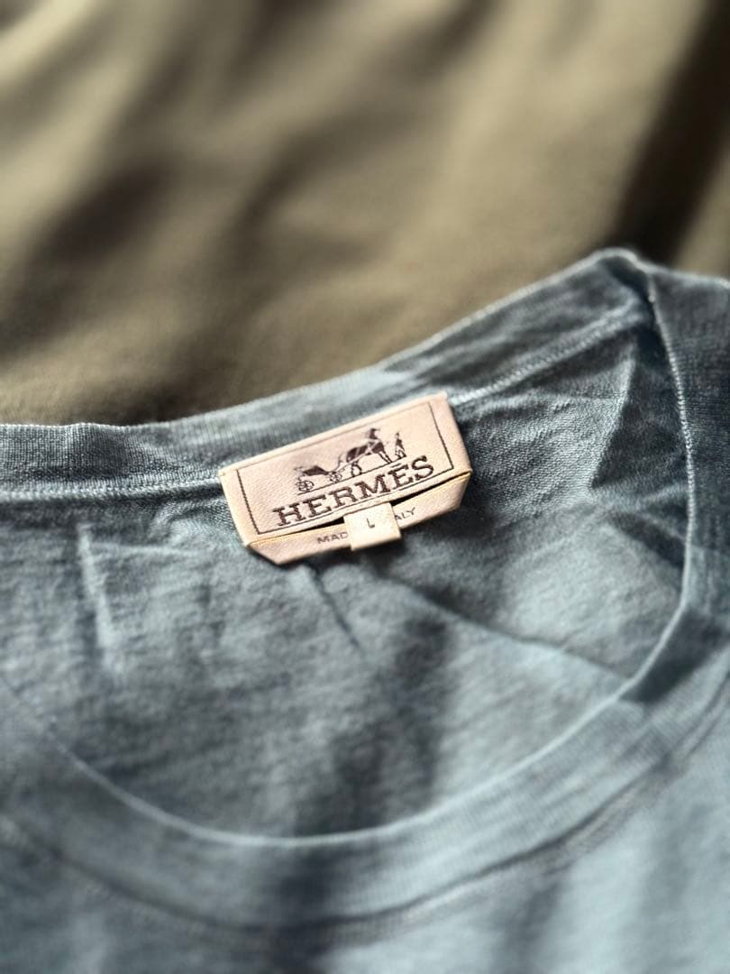 エルメス 100%カシミヤ ブルーグレー薄手ニット