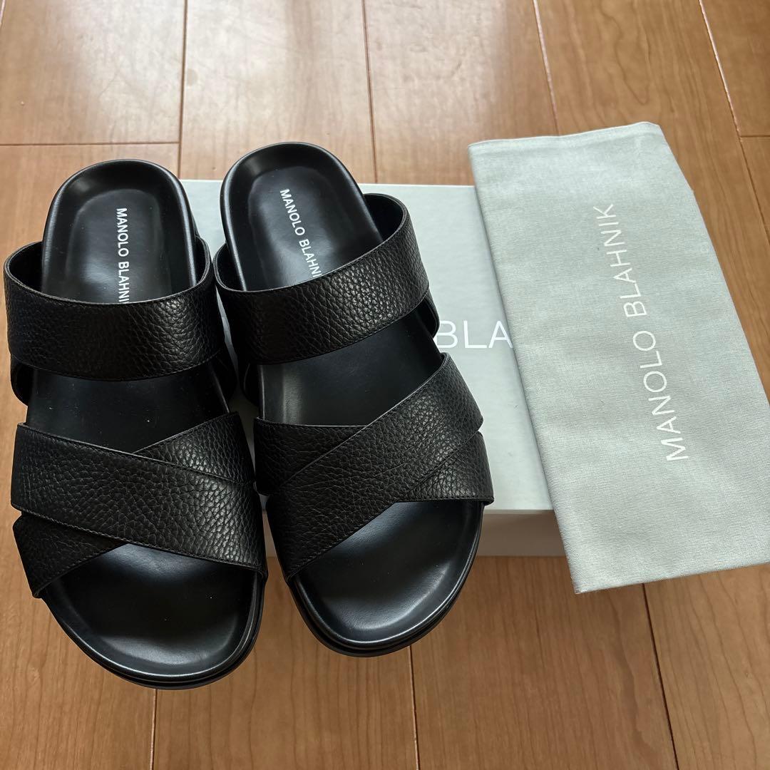MANOLO BLAHNIK クロスストラップ　サンダル 7½ ブラック