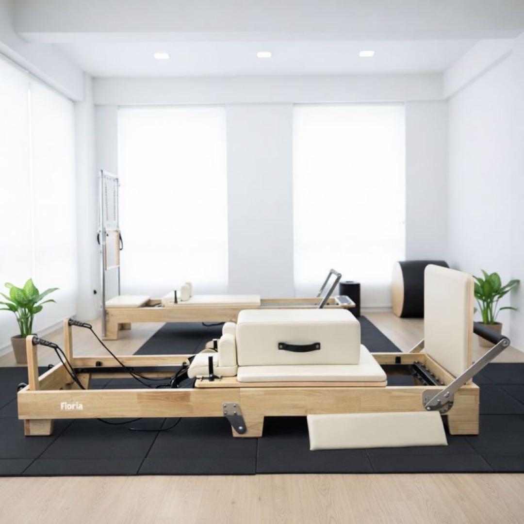 【新品 送料込】折りたたみ リフォーマー マシンピラティス　※お値引きしました！