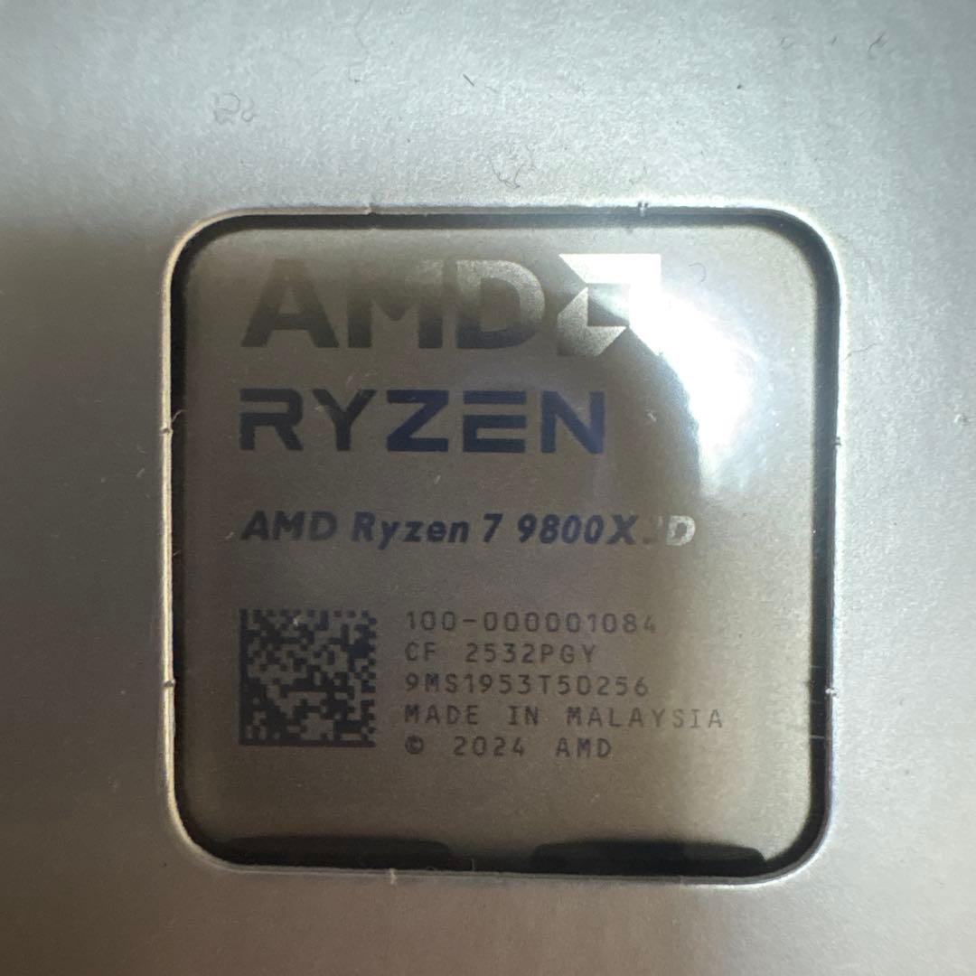 新品未開封 AMD Ryzen 7 9800X3D BOX