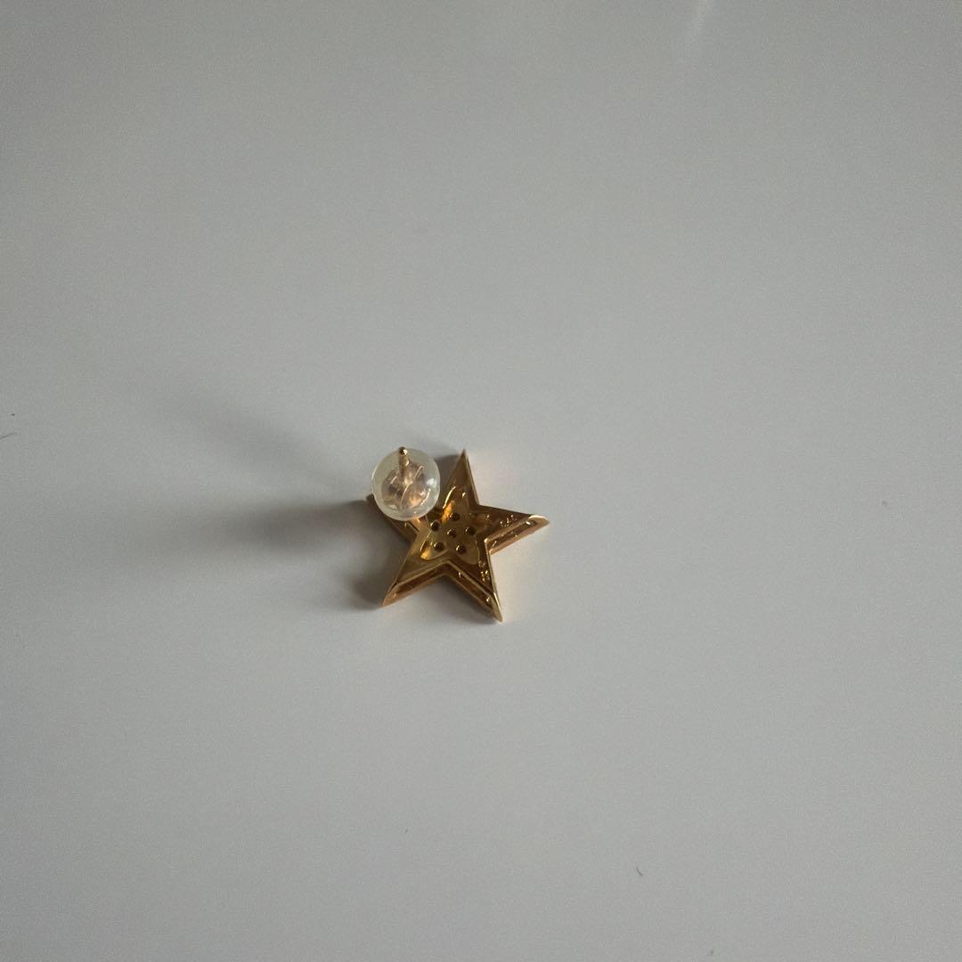 LKサロン　星型ピアス(片耳用)