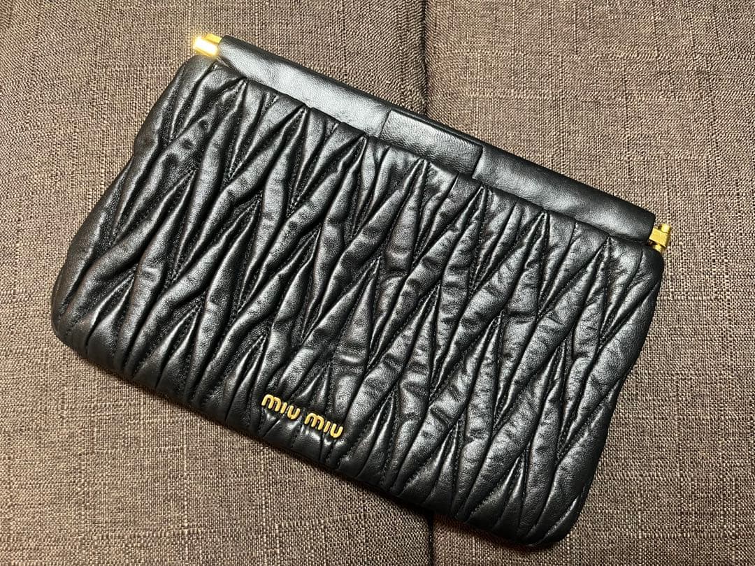 miu miu クラッチバッグ