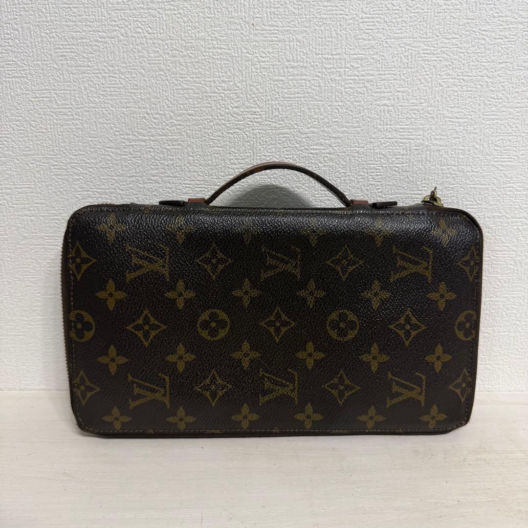 LOUIS VUITTONルイヴィトン モノグラム ポッシュ・エスカパド