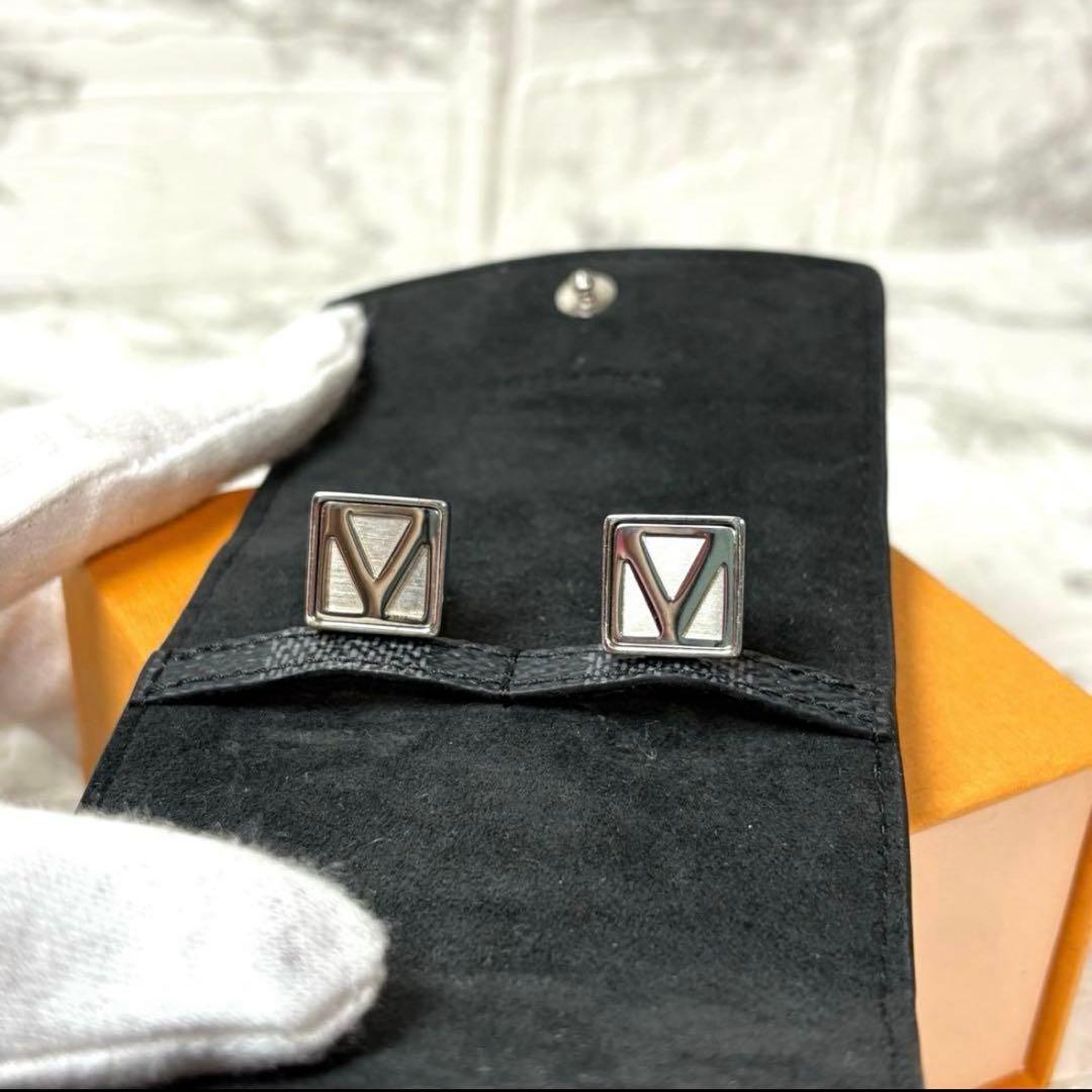 ルイヴィトン　LOUIS VUITTON カフス　カフリンクス　M61986