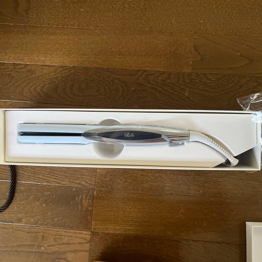 る*あ様 ReFa ビューテックストレートアイロン