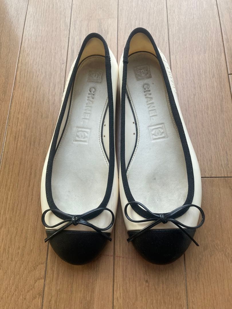 CHANEL バレエシューズ ホワイト/ブラック　塩化ビニール