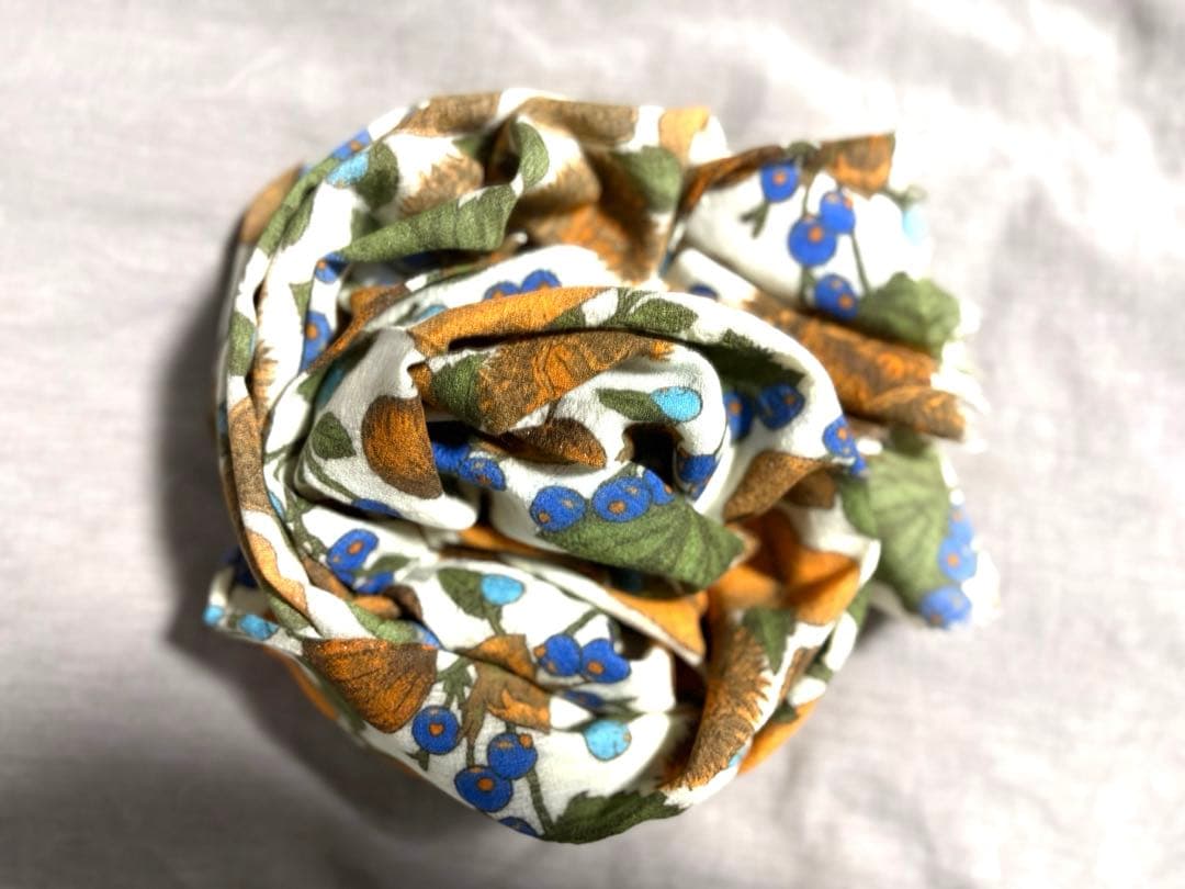 liverano ストール（ウール&シルク）