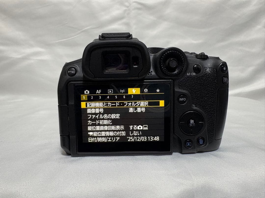 く*ん様 Canon EOS R7 ミラーレス一眼 18-150mmレンズキット