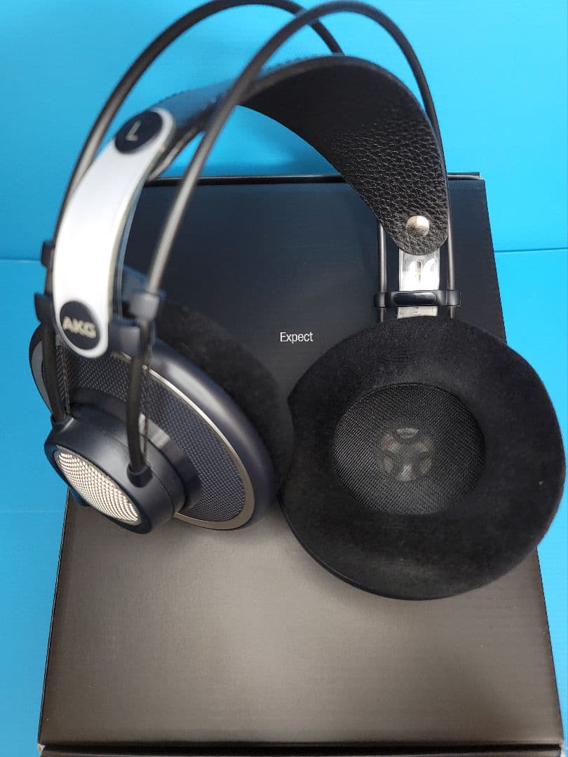【美品】AKG K702