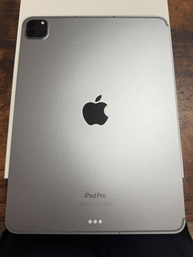 iPadpro 11インチ(第4世代) バッテリー100% Apple整備済み品