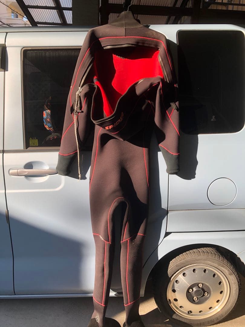 B ウエット　スパイダー　ドライスーツ