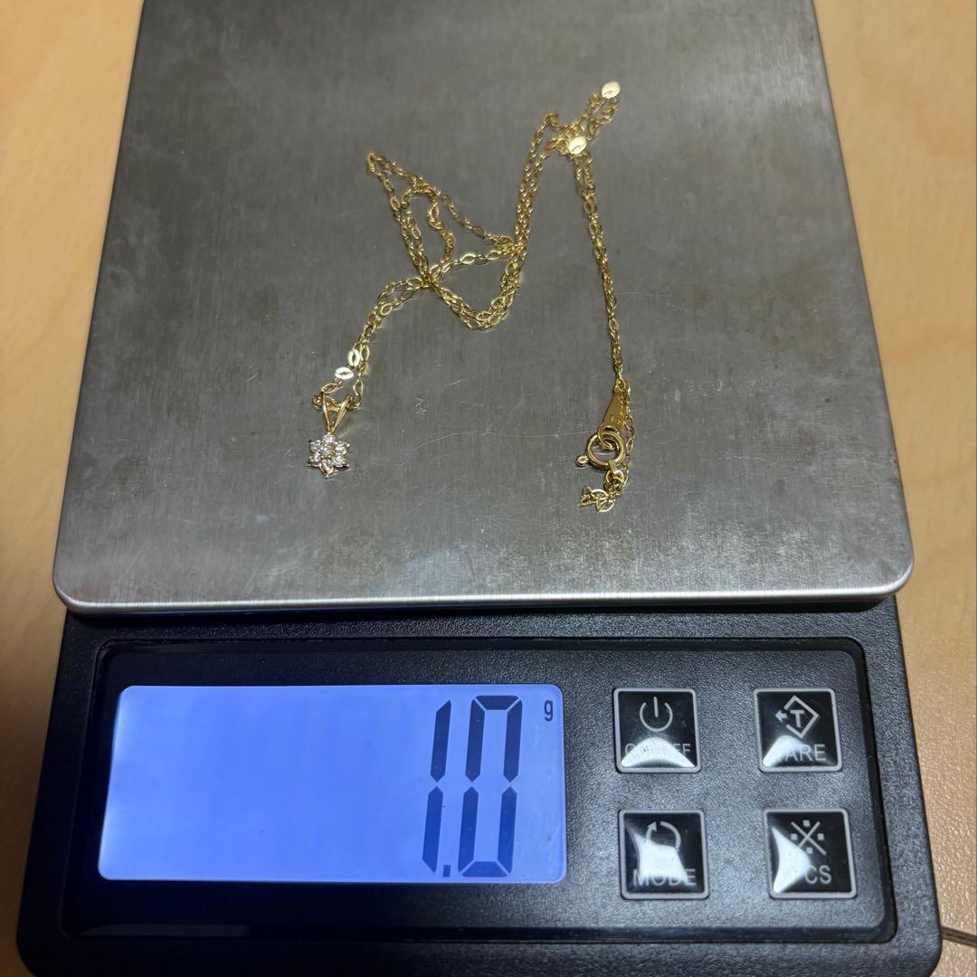 K18 ネックレス　ダイヤモンド　0.10ct 花モチーフ