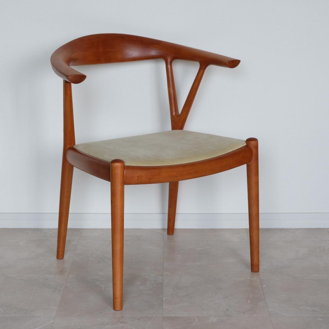 k*2様 【美品｜メンテ済み】Vチェア　家具蔵（KAGURA）　チェリー材②