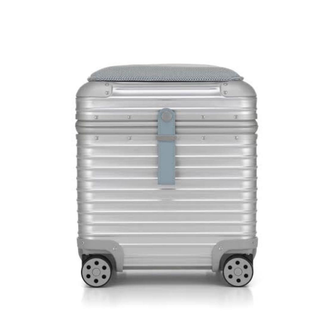 Rimowa Vitra コラボスツール アイスブルー リモワ　ヴィトラ