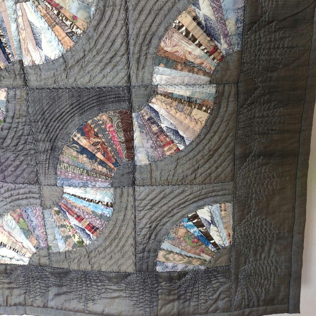 パッチワークキルト タペストリー〈扇〉