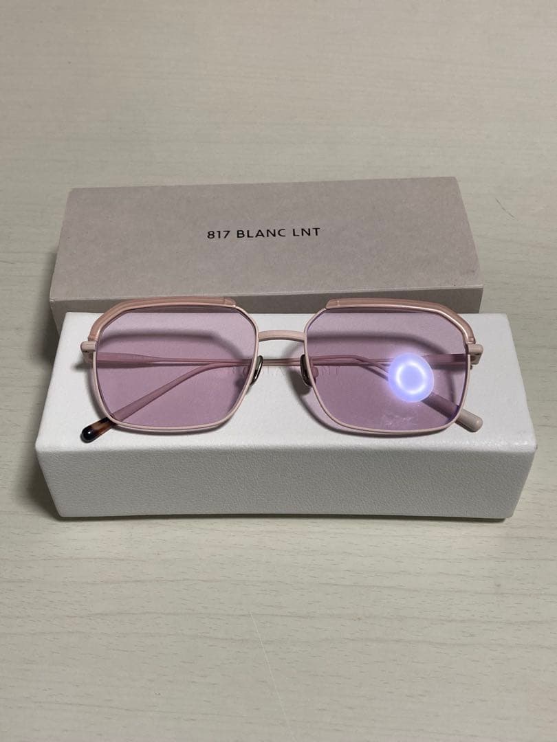 817 blanc lnt サングラス