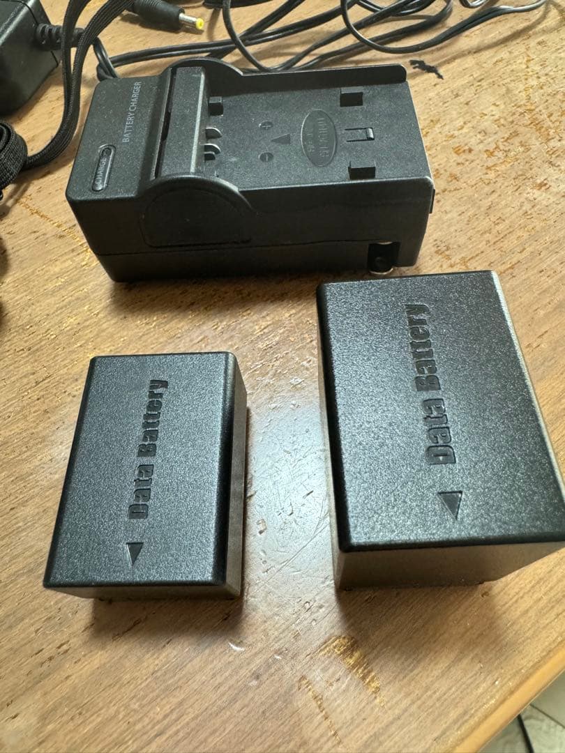 GZ-E765-T　ビデオカメラ　JVC　ハイビジョンメモリームービー