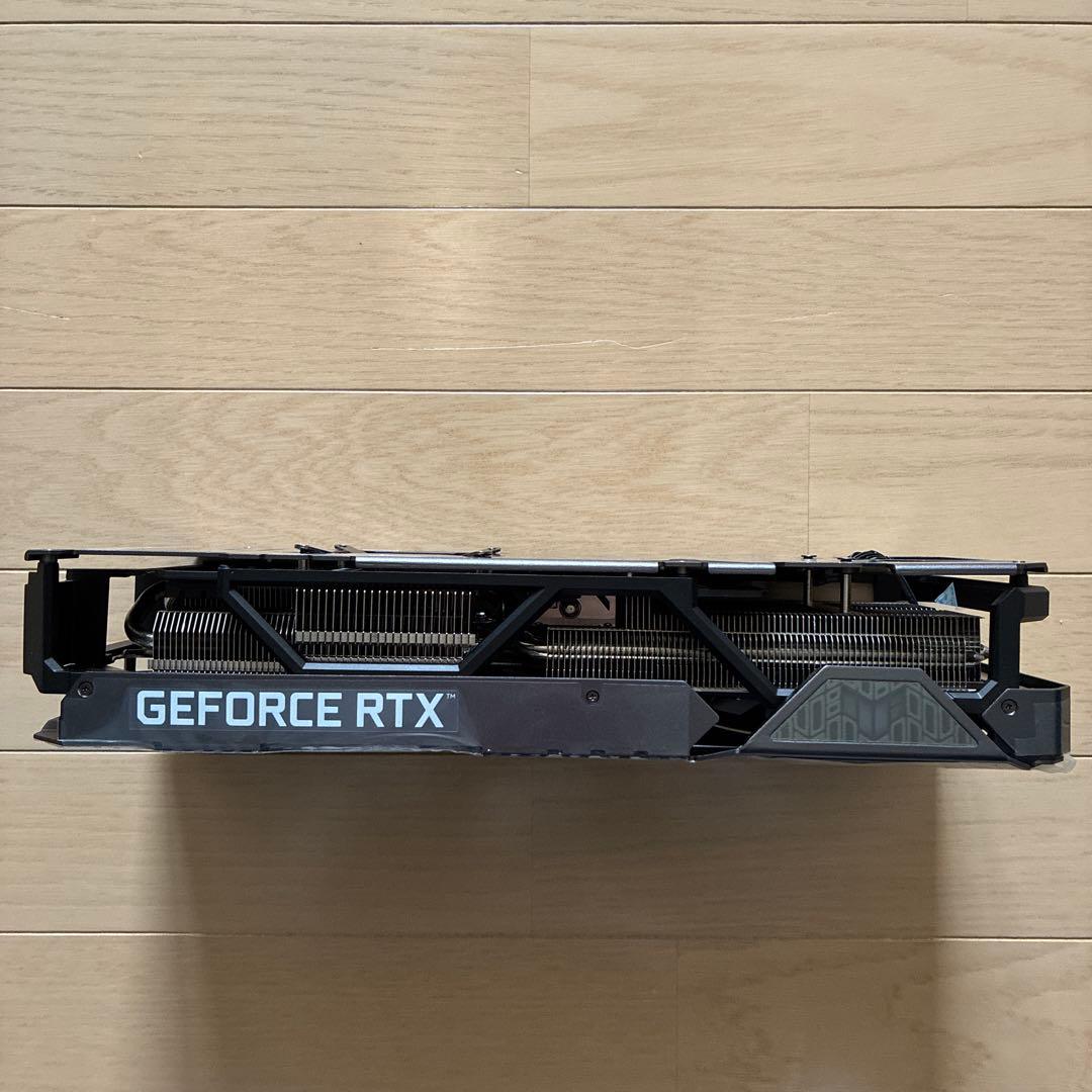 ASUS TUF GAMING RTX 4090 ヒートシンク　ファン　LED