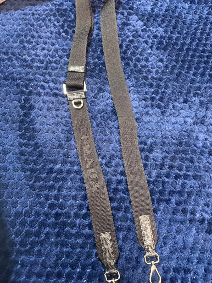 確実正規品　PRADAスマートフォンケース　本日のみの値下げ