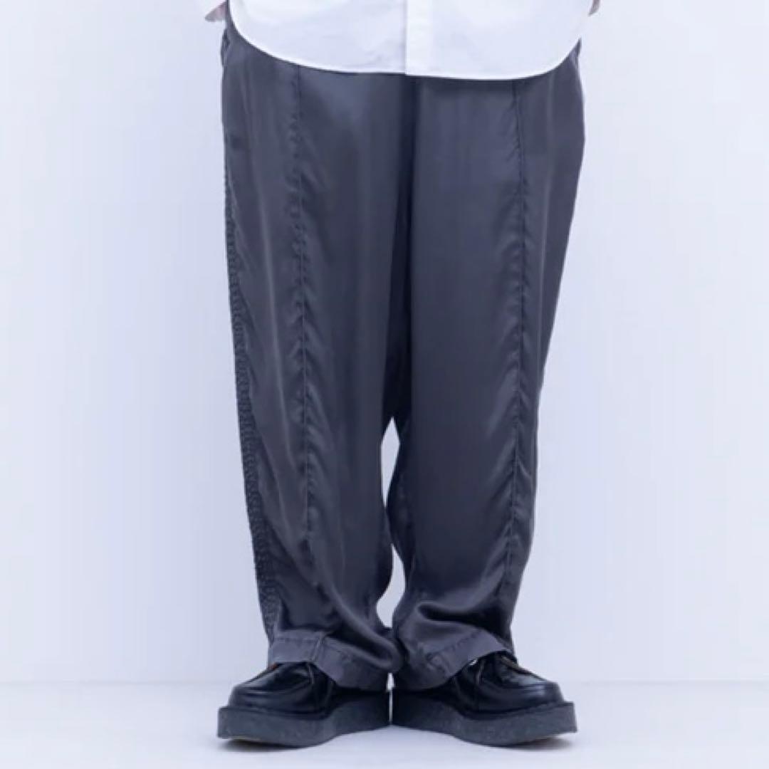 みいさんFIRMUM トラックパンツ　チャコールグレー