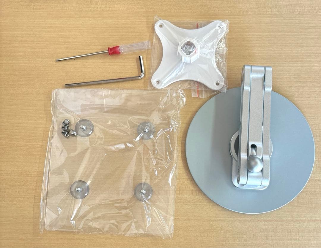 WEARSON 折りたたみ式ポータブルモニタースタンド シルバー 未使用