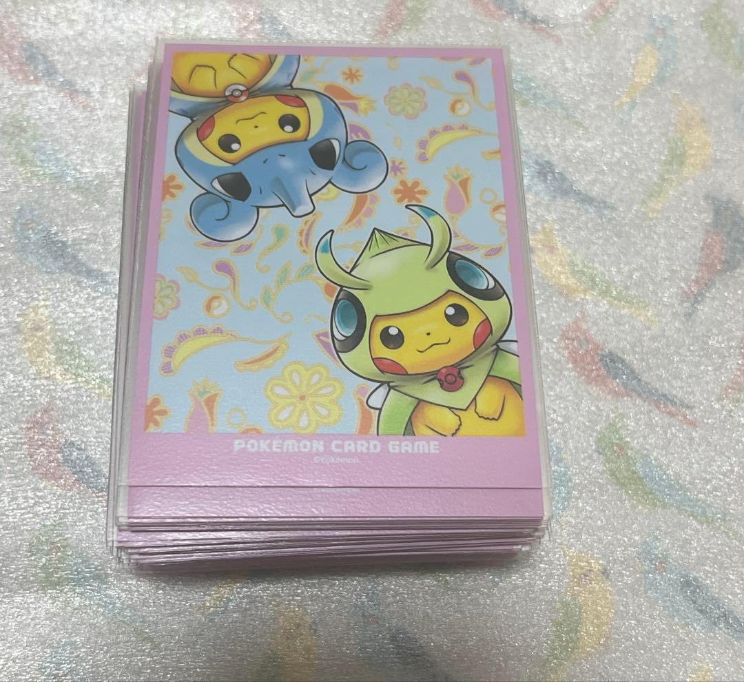 シンガポール限定 1周年記念ポンチョピカチュウラプラスセレビィ　スリーブ　６０枚