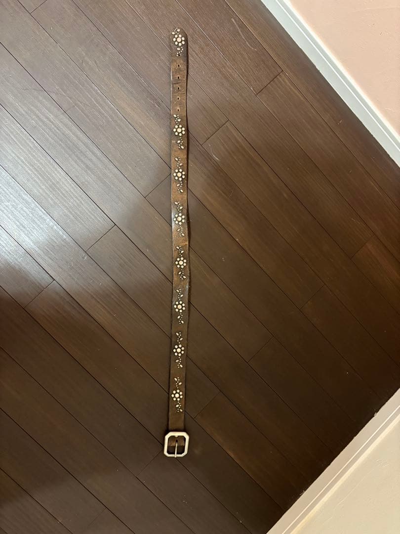 オールドスタッズ　オールドスタッツ　ブラウン 花デザイン ベルト