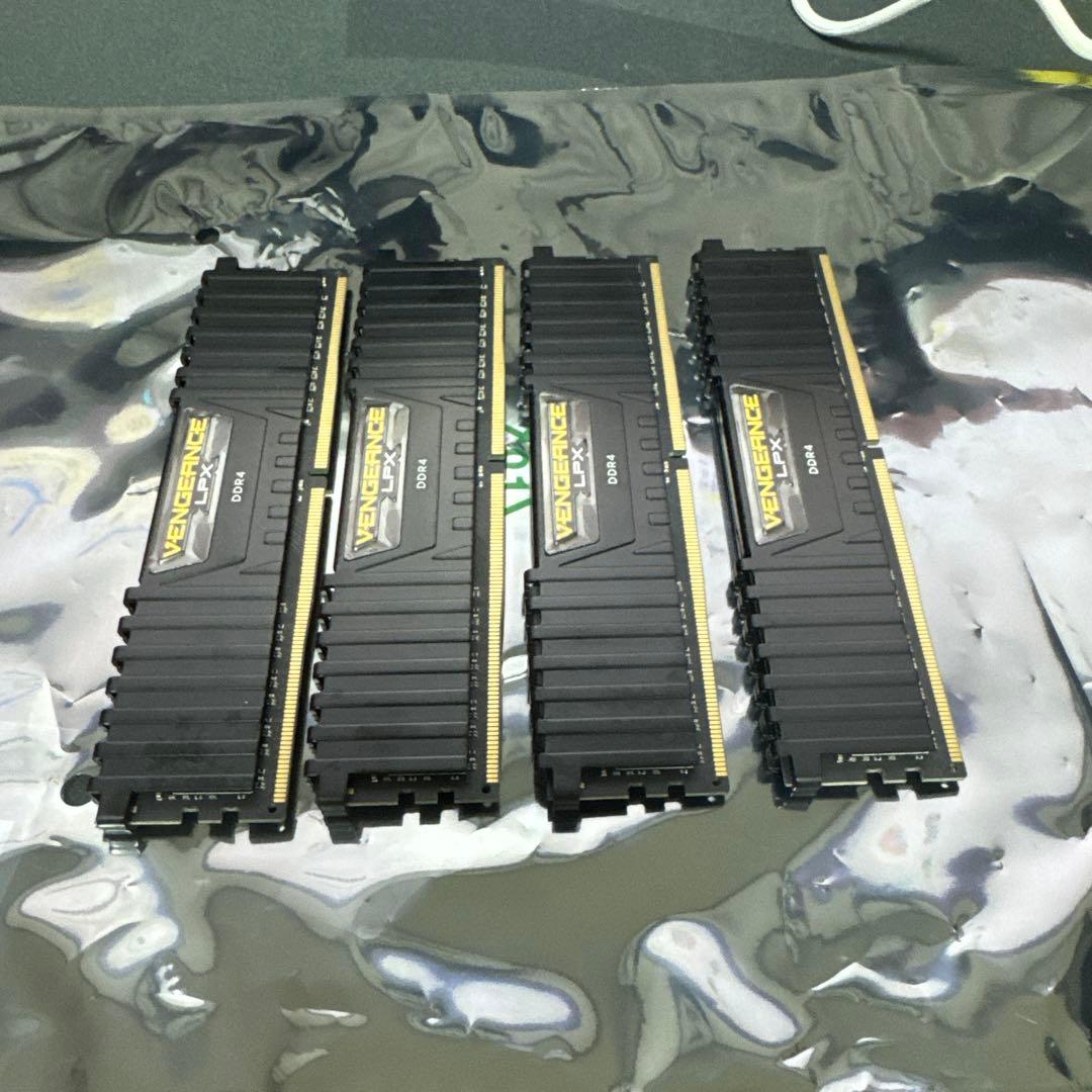 CMK16GX4M2A2666C16:DDR4 PC4-21300 8GB4枚