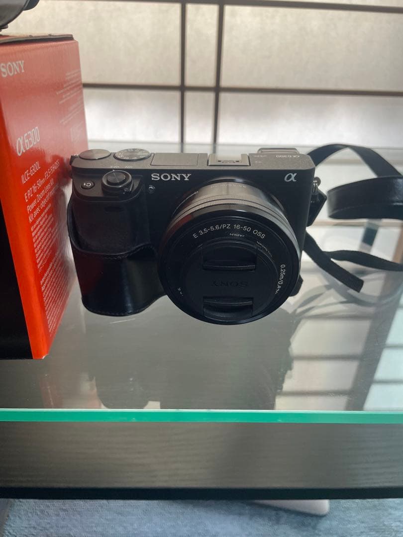 SONY α6300 ミラーレスカメラ 本体・箱・カバー付き