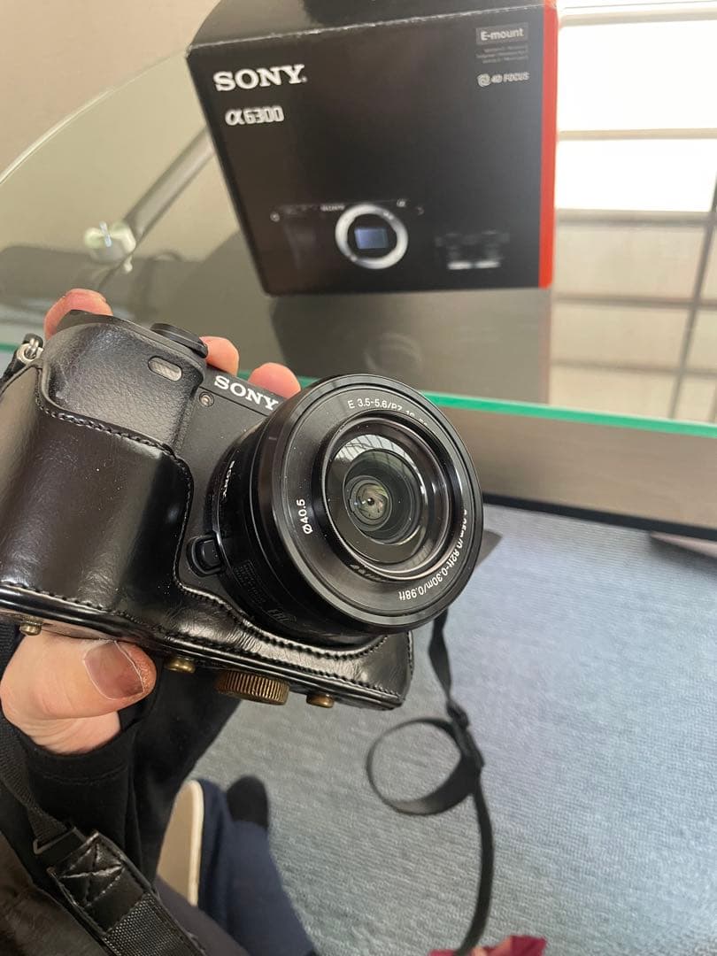 SONY α6300 ミラーレスカメラ 本体・箱・カバー付き