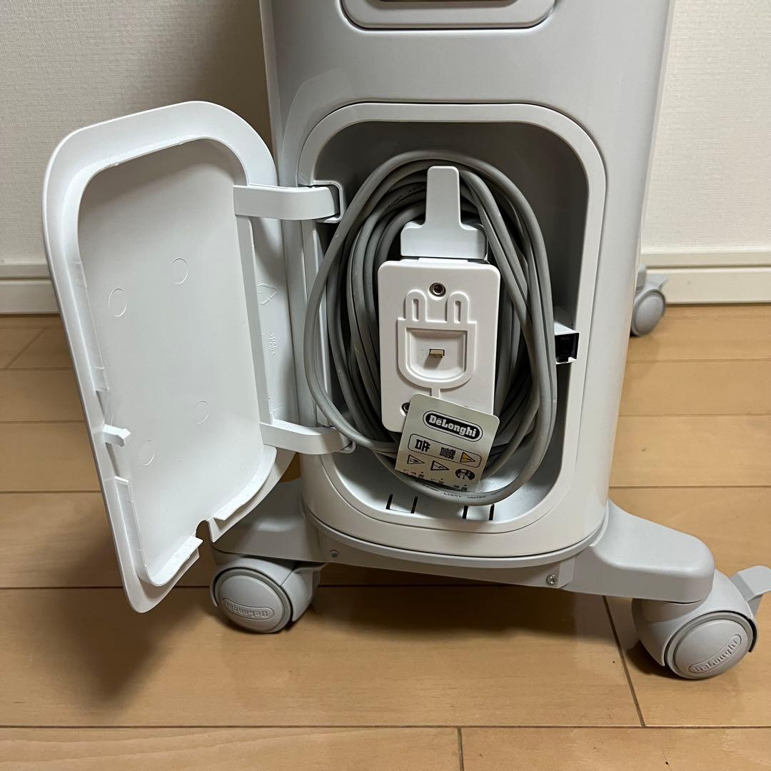 DeLonghi RHJ75V0915-GY オイルヒーター　デロンギ　匿名配送