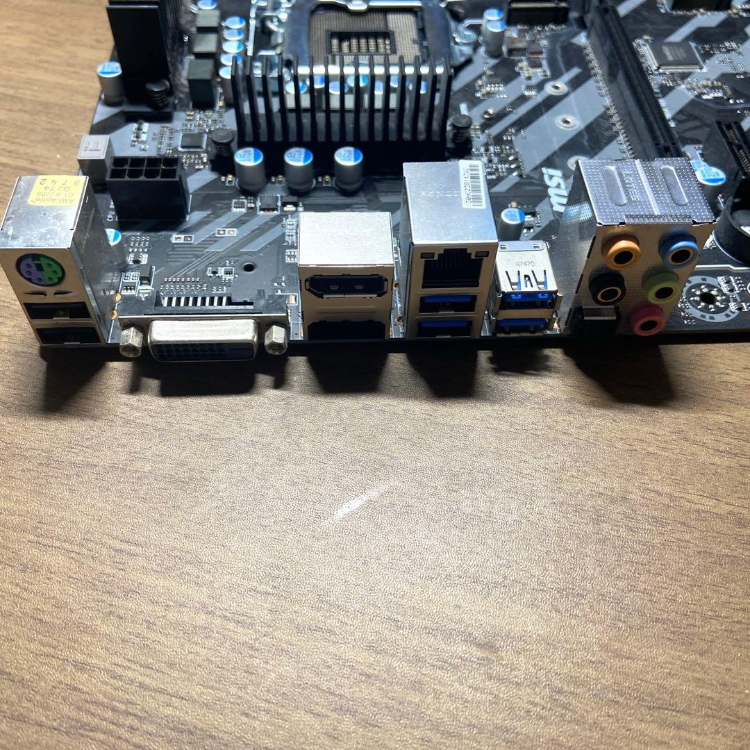 MSI microATXマザーボード「Z370M-S01」