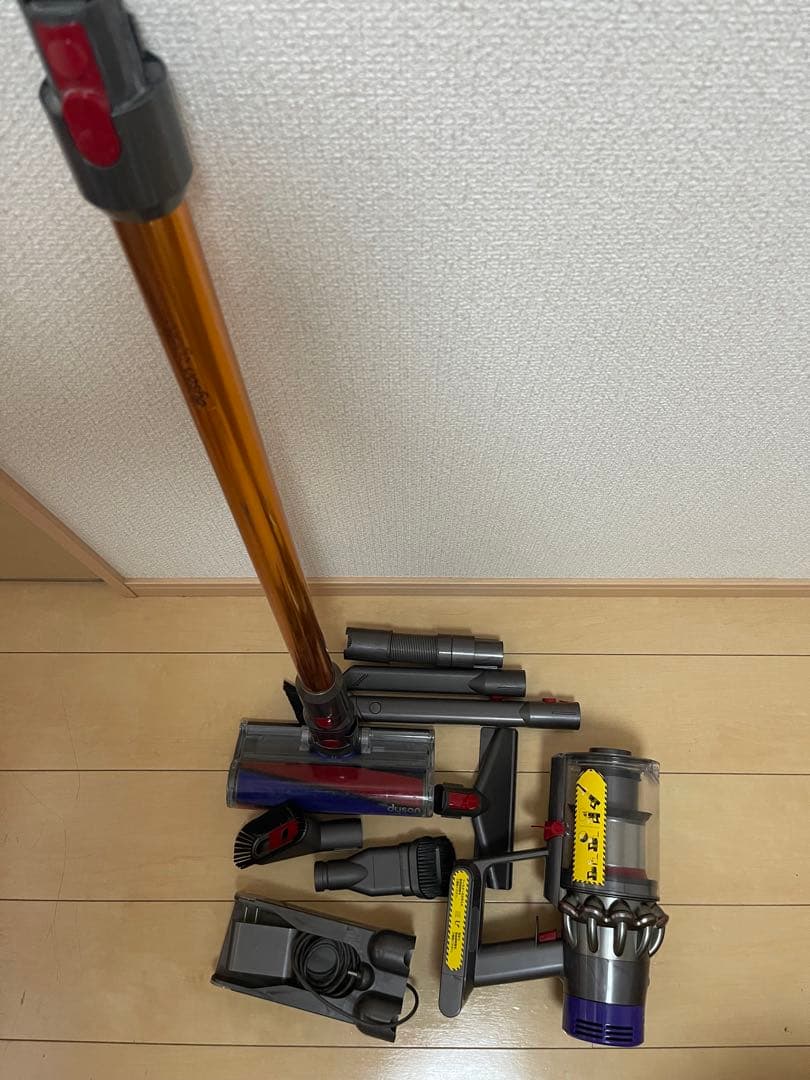 【美品】Dyson Cyclone V10 sv12エコーモード61分