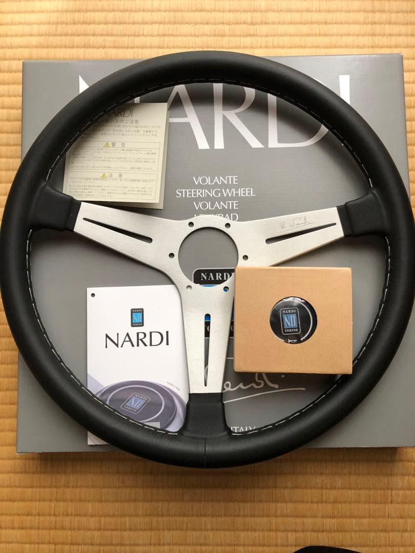 ナルディステアリング38㎝