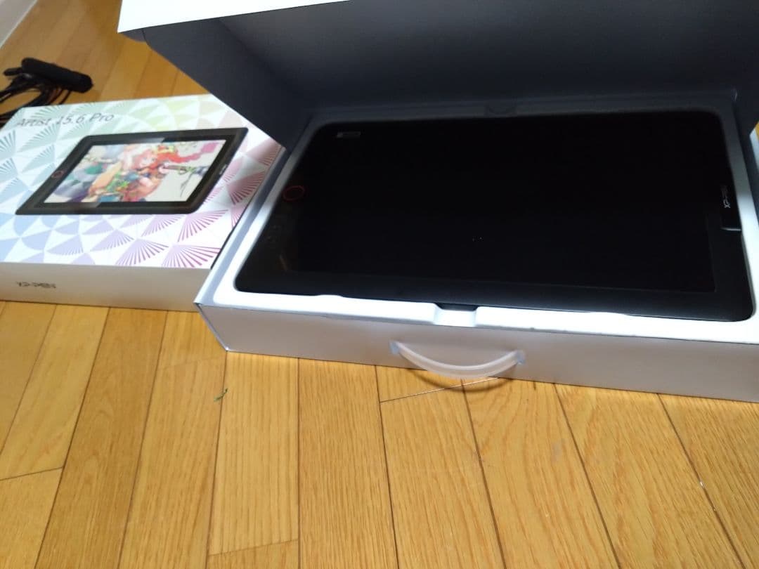 液タブ　XPPen 15.6インチ Artist15.6 Pro
