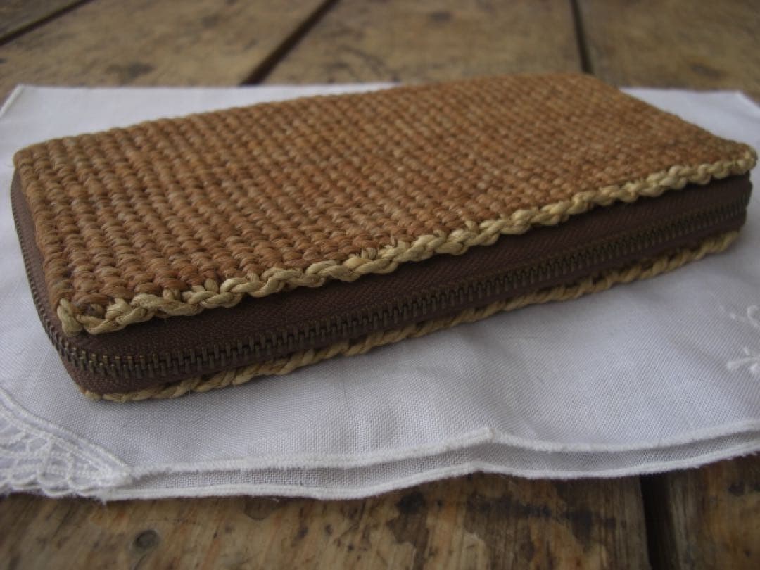 希少！自然素材ヒロロの財布　手仕事