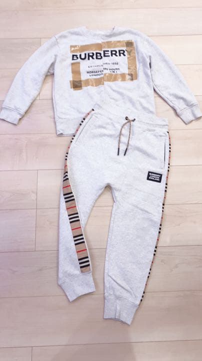 Burberry キッズ　10Y 140 セットアップ可能