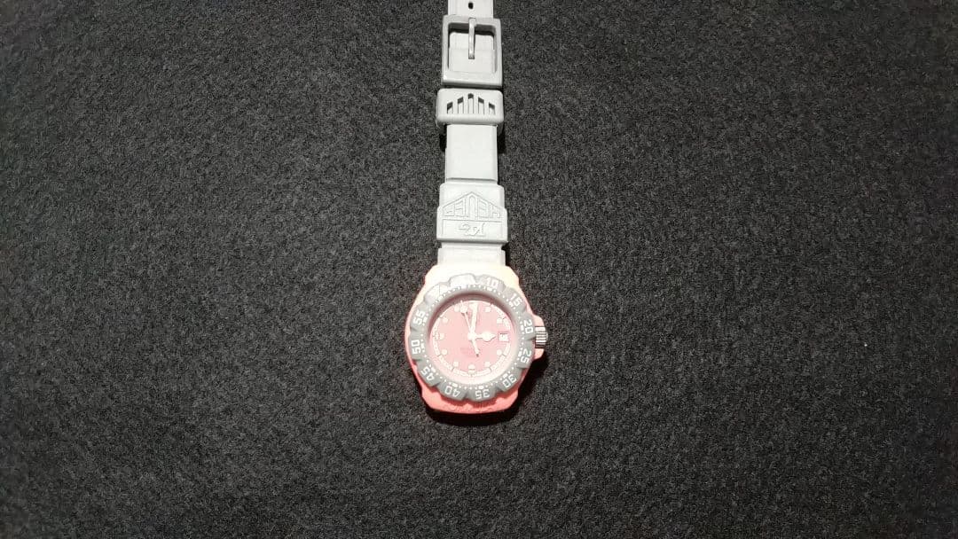 タグホイヤー TAG HEUER フォーミュラ腕時計 クォーツ式 電池交換済