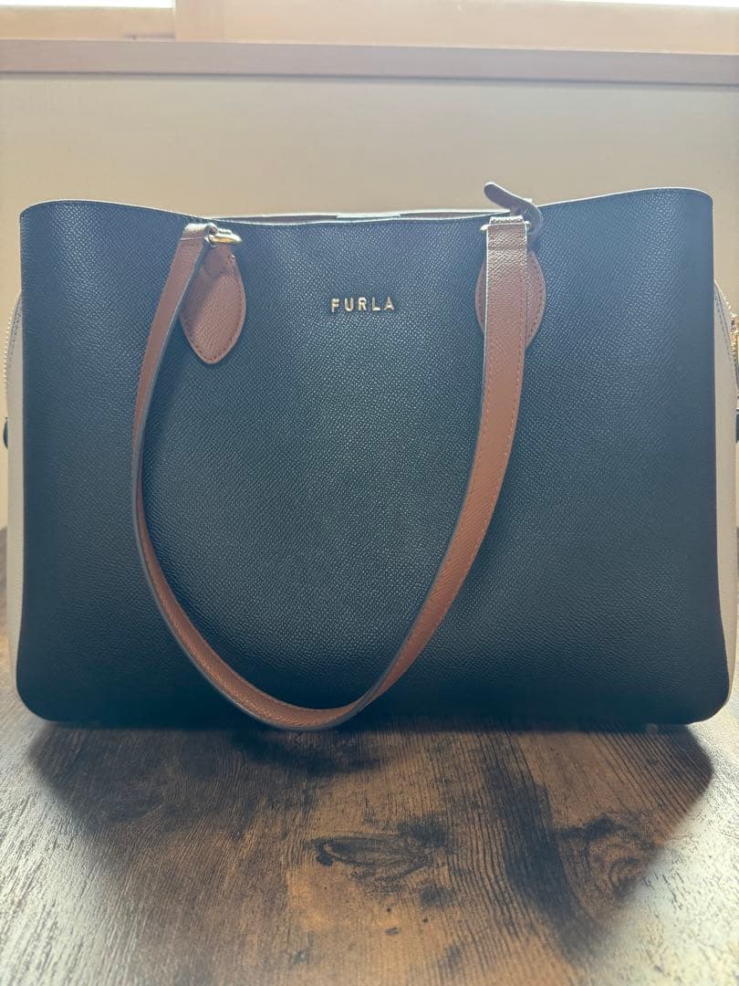 FURLA ビジネスバッグ 黒/ベージュ