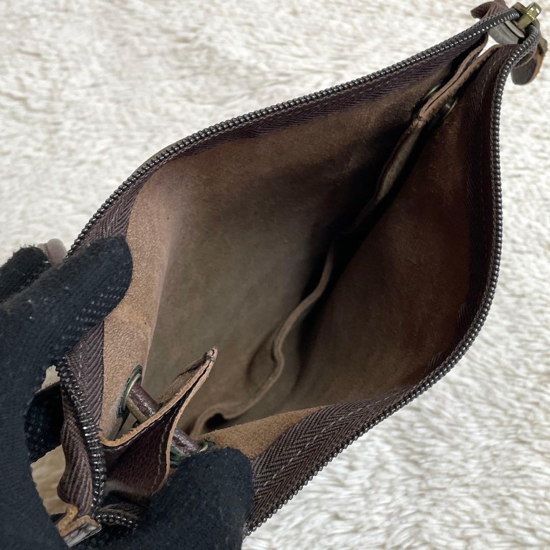 美品 イルビゾンテ レザー ロゴ ポシェット ショルダーバッグ サコッシュ 本革