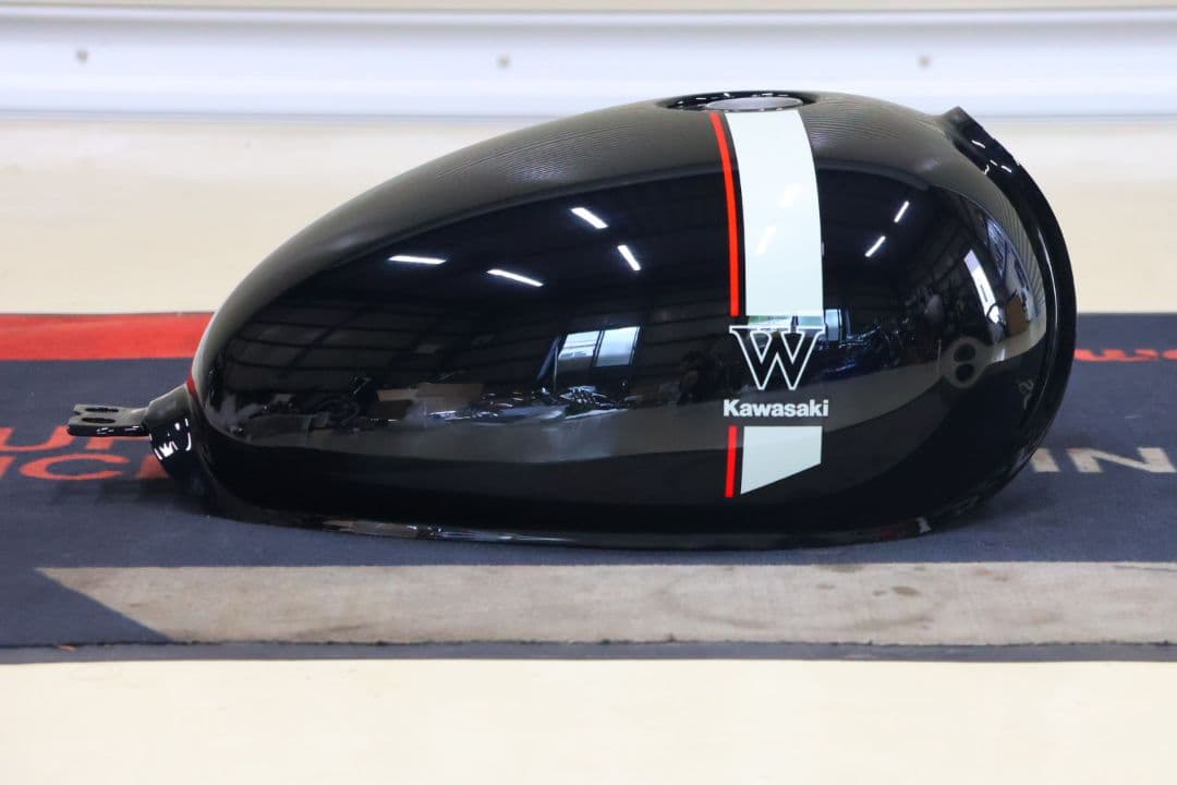 W800ストリート　純正燃料タンク　フューエルタンク