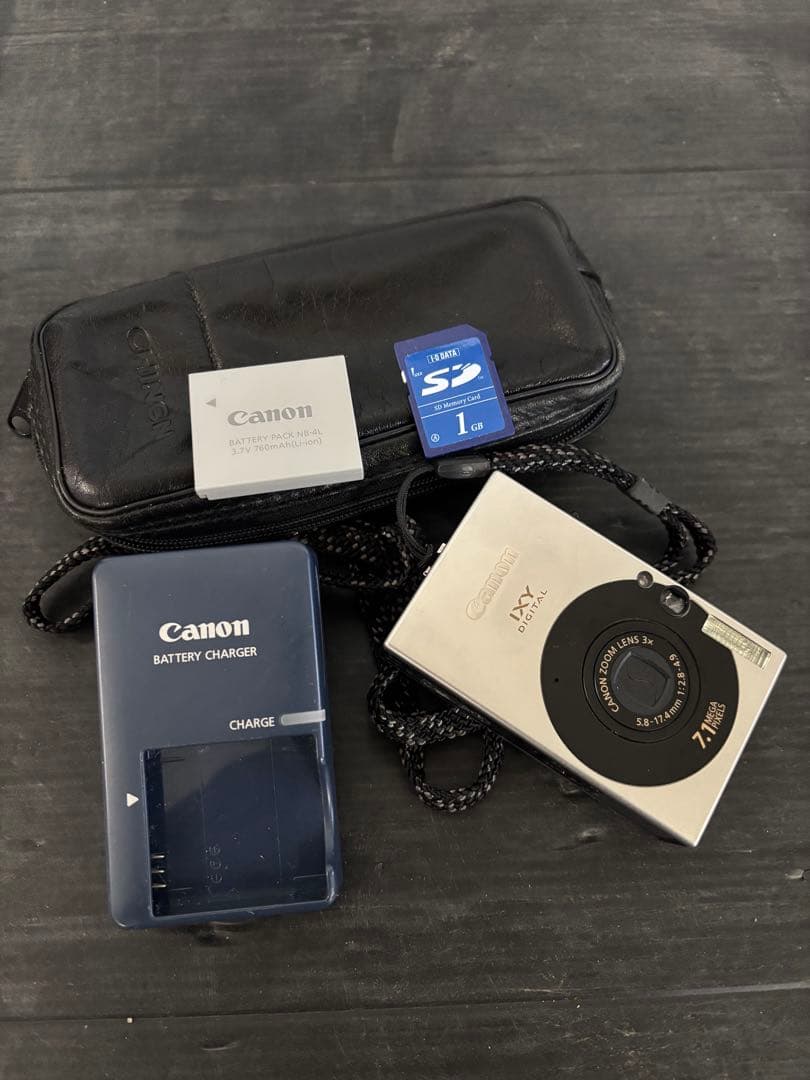 【動作品‼️】Canon製　IXY DIGITAL 10 シルバー　デジタルカメラ