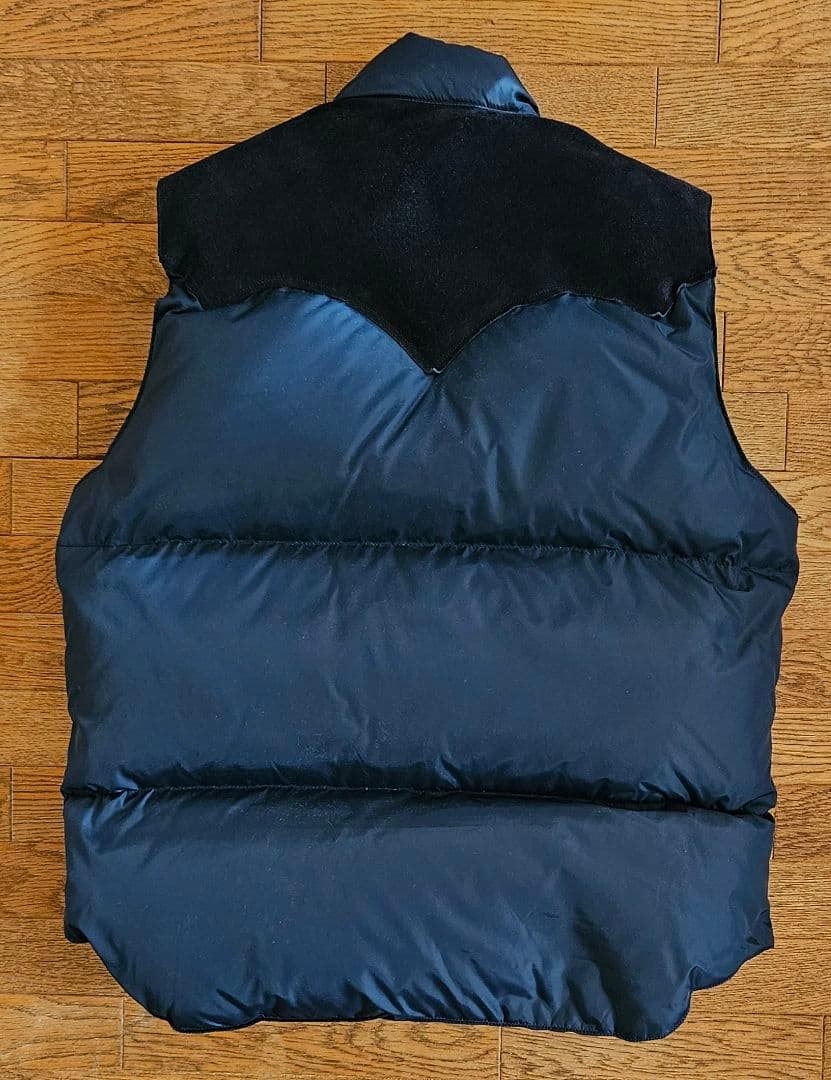 Rocky Mountain Featherbed ダウンベスト ネイビー