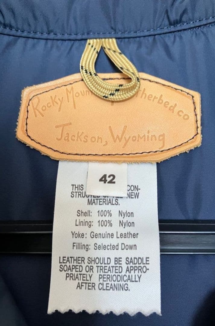 Rocky Mountain Featherbed ダウンベスト ネイビー